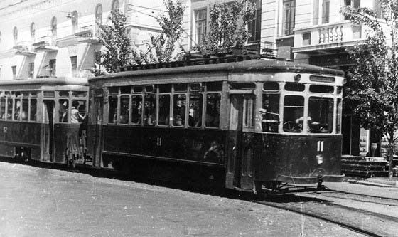 Первый-трамвай-в-Мариуполе-50-е-годы