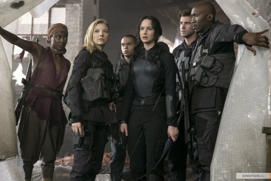 kinopoisk.ru-The-Hunger-Games_3A-Mockingjay-Part-1-2510373