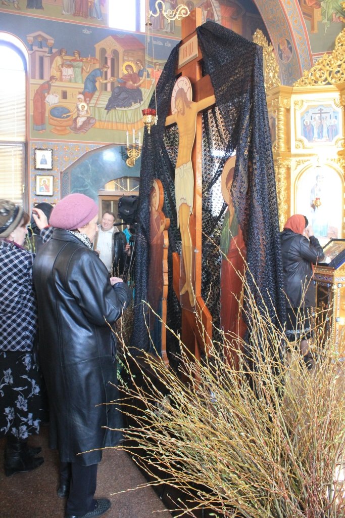 Вербное воскресенье в Свято-Покровском храме с. Боевое (фото) - фото 1