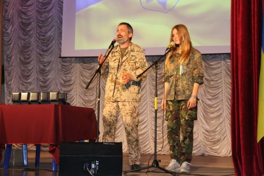 Грустный праздник. В Мариуполе батальон «Донбасс» отметил годовщину (ФОТО) (фото) - фото 2
