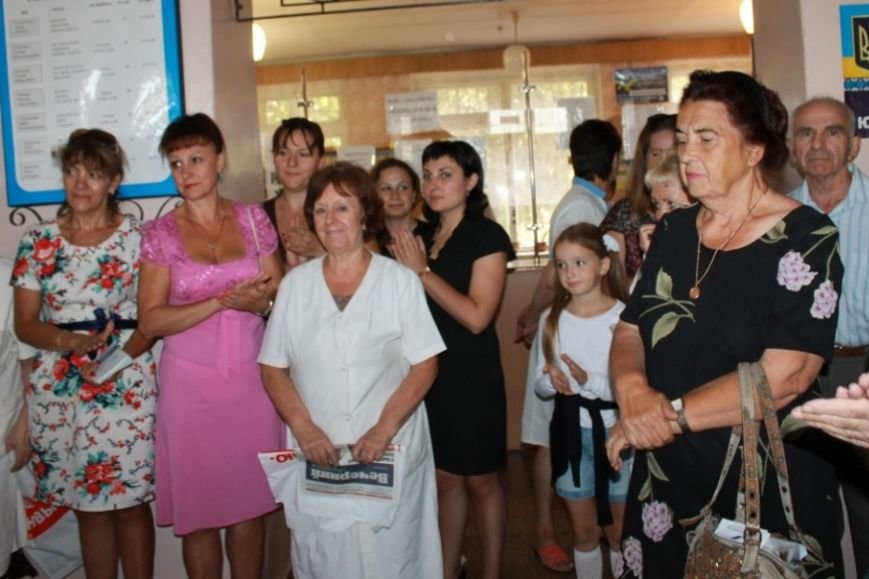 В поликлинике горбольницы №5 открылся аптечный пункт «Азовфарм» (фото) - фото 1