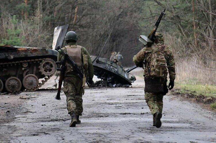 Під Маріуполем загарбники готують свої резерви до відправки на фронт