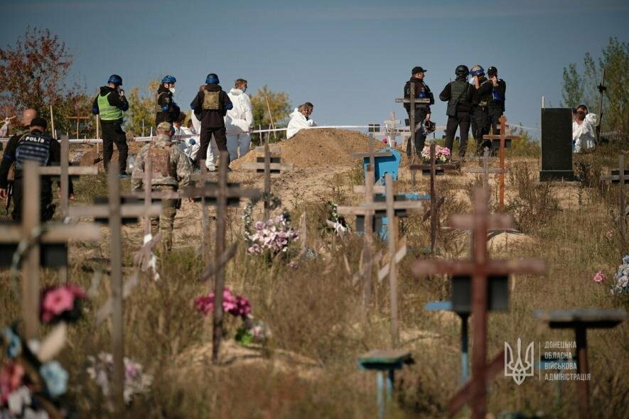 На деокупованій Донеччині знайдено 43 масові поховання, - поліція
