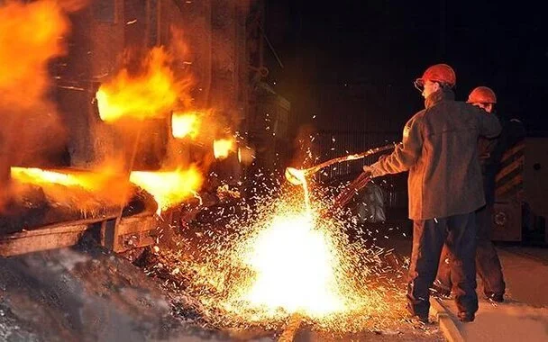 У Маріуполі окупанти не хочуть оформляти пенсію металургам