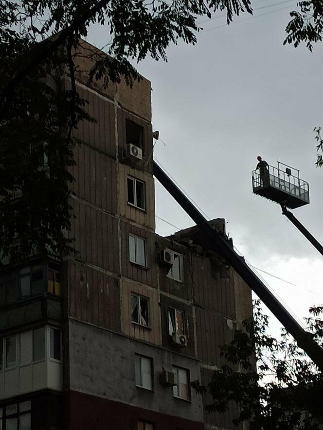 В Маріуполі почали будувати споруди в середині житлових кварталів. Про них чомусь не розповідають окупанти