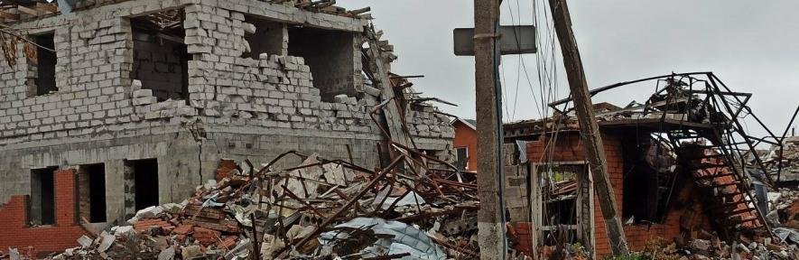 Окупанти обіцяють за три роки відновити усі пошкоджені ними приватні будинки