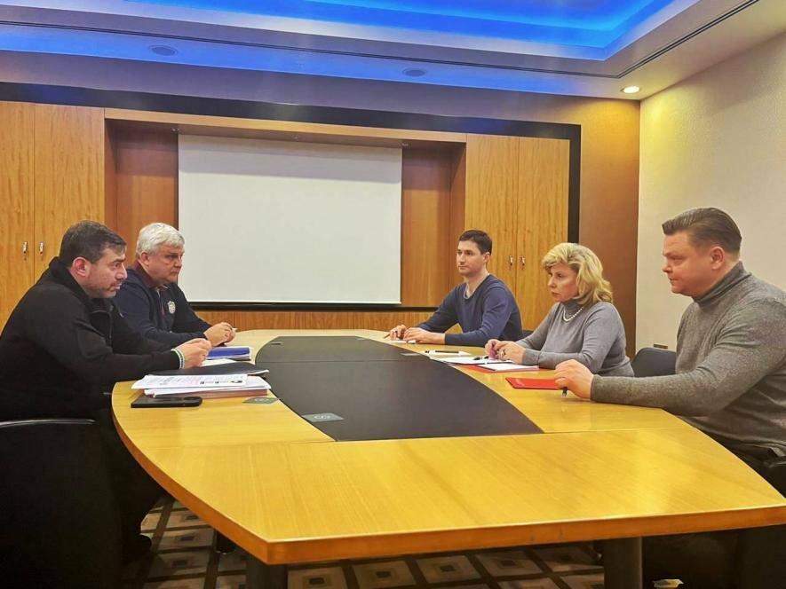 Україна намагається повернути до дому десятки цивільних, яких росія взяла в заручники ще в 2015 році і досі тримає на території ОРДЛО