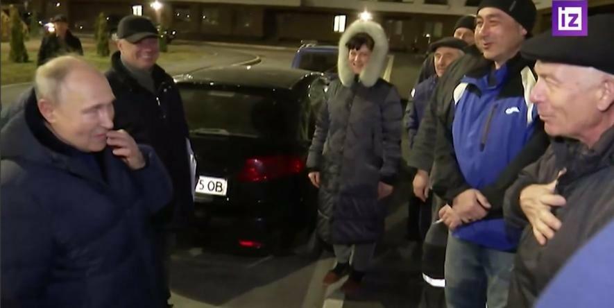 Що чекає на маріупольців, які вітали путіна, - ВІДЕО