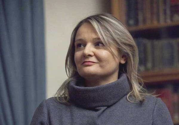 Відома українська історикиня та письменниця Олена Стяжкіна виграла літературну премію і передала половину грошей 