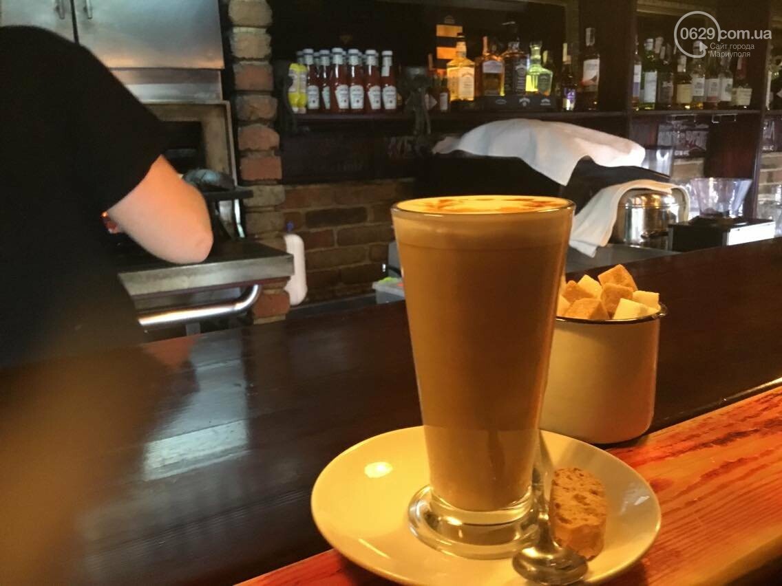 Бургер “Обама”, закуска “Не Цезарь” в кнайпе "Bierkeller", фото-4 Бургер “Обама”, закуска “Не Цезарь” в кнайпе "Bierkeller", фото-4