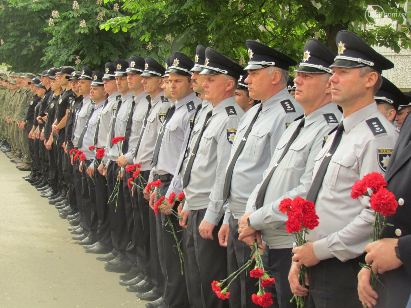 В Мариуполе почтили память патриотов, погибших 9 мая 2014..., фото-4 В Мариуполе почтили память патриотов, погибших 9 мая 2014 года (ФОТОРЕПОРТАЖ+ВИДЕО), фото-4