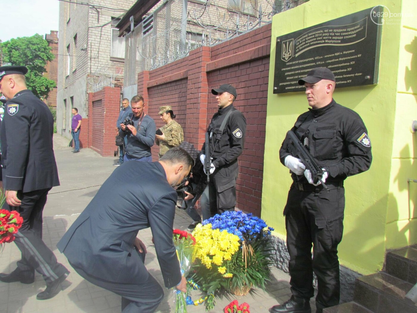 В Мариуполе почтили память патриотов, погибших 9 мая 2014..., фото-34 В Мариуполе почтили память патриотов, погибших 9 мая 2014 года (ФОТОРЕПОРТАЖ+ВИДЕО), фото-34