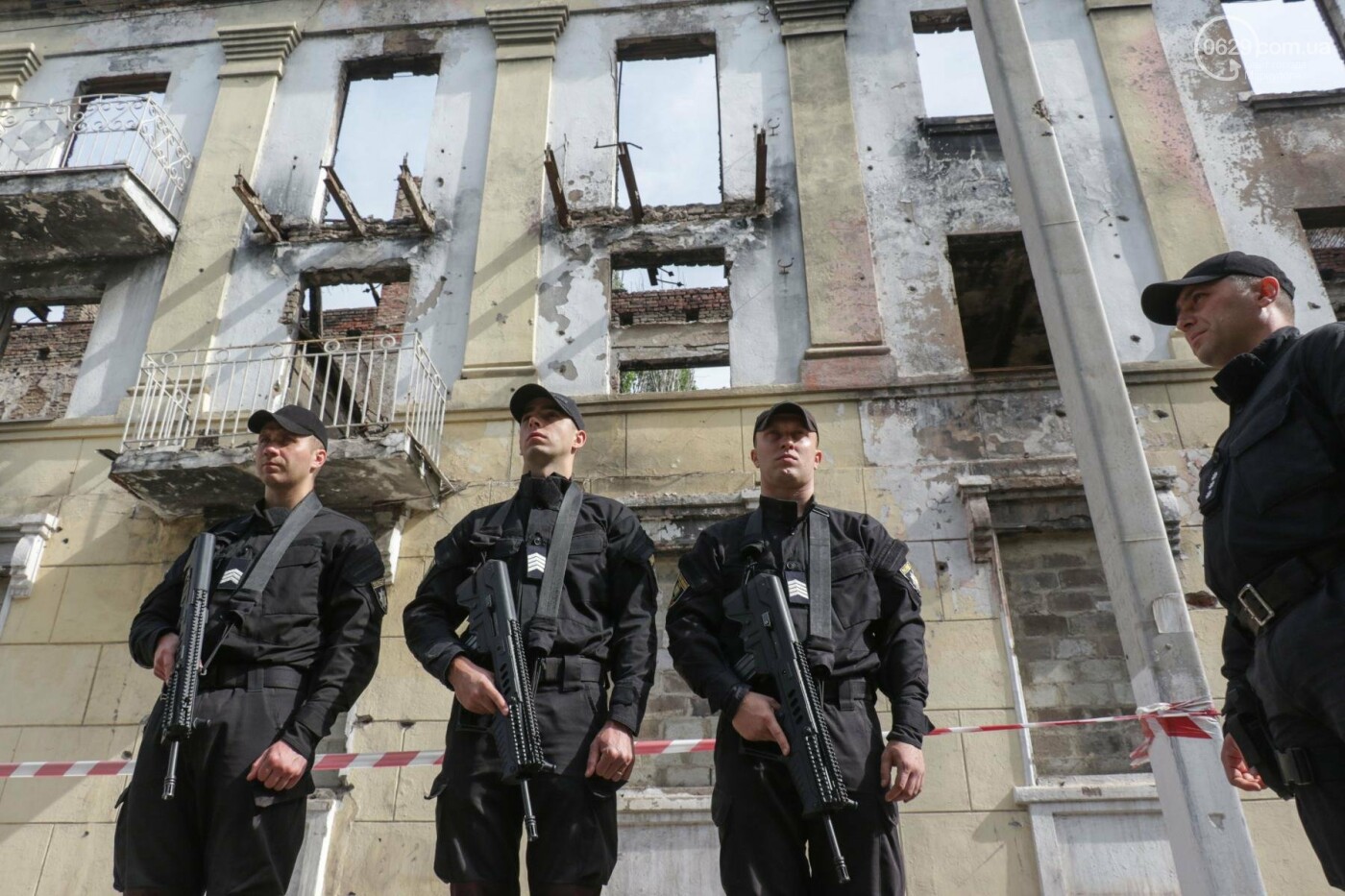 В Мариуполе почтили память патриотов, погибших 9 мая 2014..., фото-12 В Мариуполе почтили память патриотов, погибших 9 мая 2014 года (ФОТОРЕПОРТАЖ+ВИДЕО), фото-12