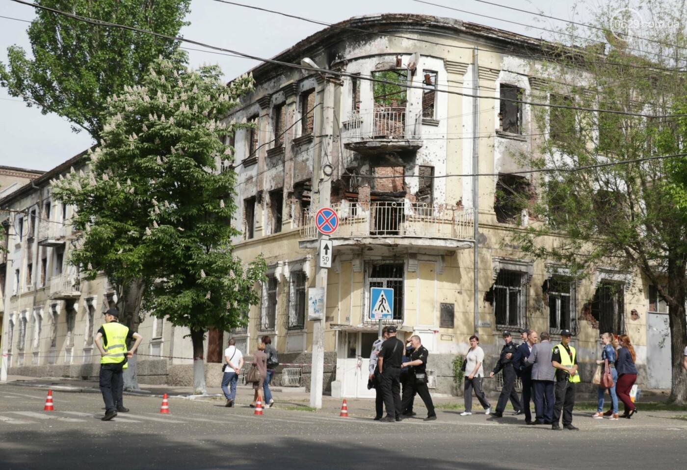 В Мариуполе почтили память патриотов, погибших 9 мая 2014..., фото-14 В Мариуполе почтили память патриотов, погибших 9 мая 2014 года (ФОТОРЕПОРТАЖ+ВИДЕО), фото-14