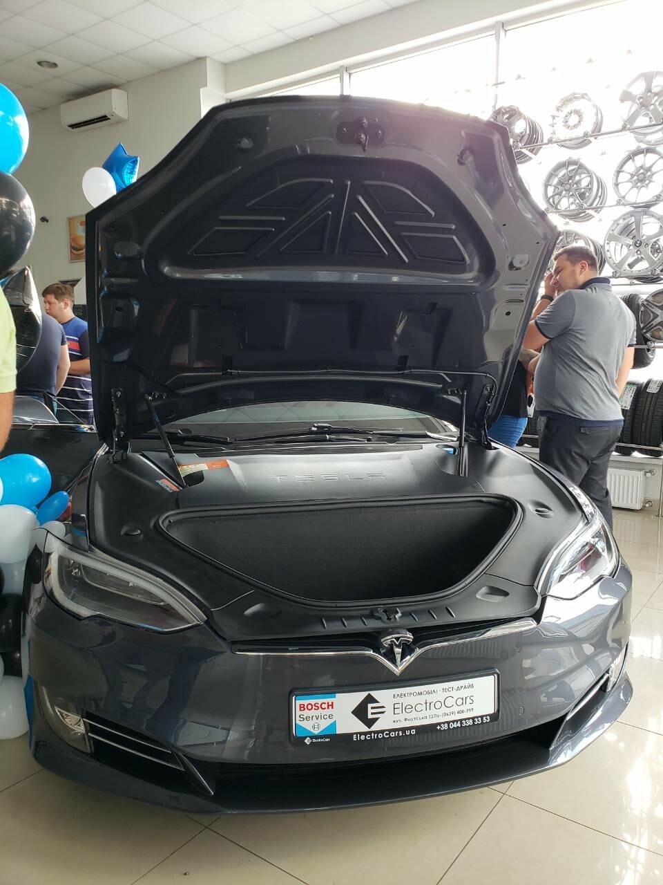 В Мариуполе открылся Автосалоне электромобилей «ElectroCars» , фото-9 В Мариуполе открылся Автосалоне электромобилей «ElectroCars» , фото-9