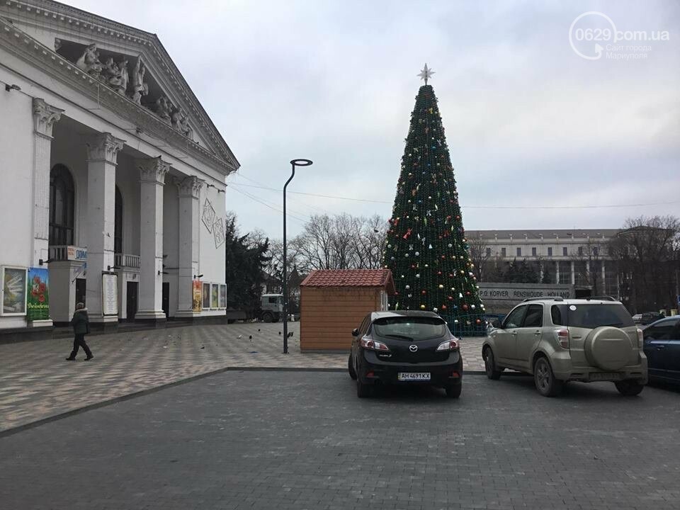 В Мариуполь из Киева привезли карусель и снег, - ФОТОРЕПОРТАЖ, фото-21 В Мариуполь из Киева привезли карусель и снег, - ФОТОРЕПОРТАЖ, фото-21
