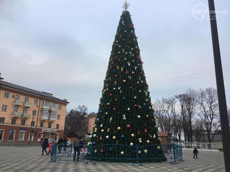 В Мариуполь из Киева привезли карусель и снег, - ФОТОРЕПОРТАЖ, фото-24 В Мариуполь из Киева привезли карусель и снег, - ФОТОРЕПОРТАЖ, фото-24