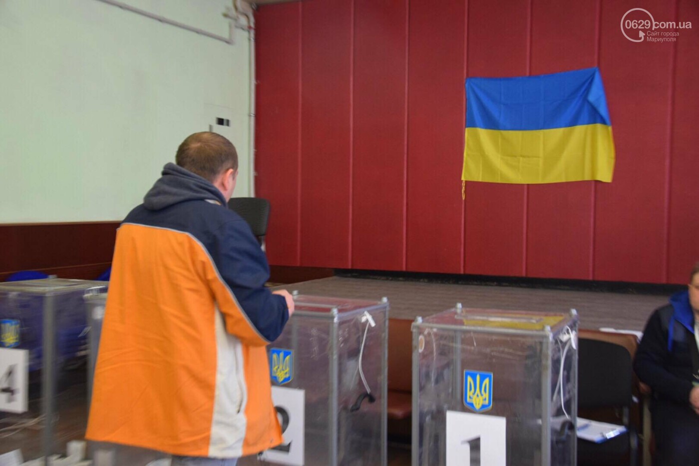 Мариуполь выбирает Президента Украины, - ФОТОРЕПОРТАЖ, фото-13 Мариуполь выбирает Президента Украины, - ФОТОРЕПОРТАЖ, фото-13