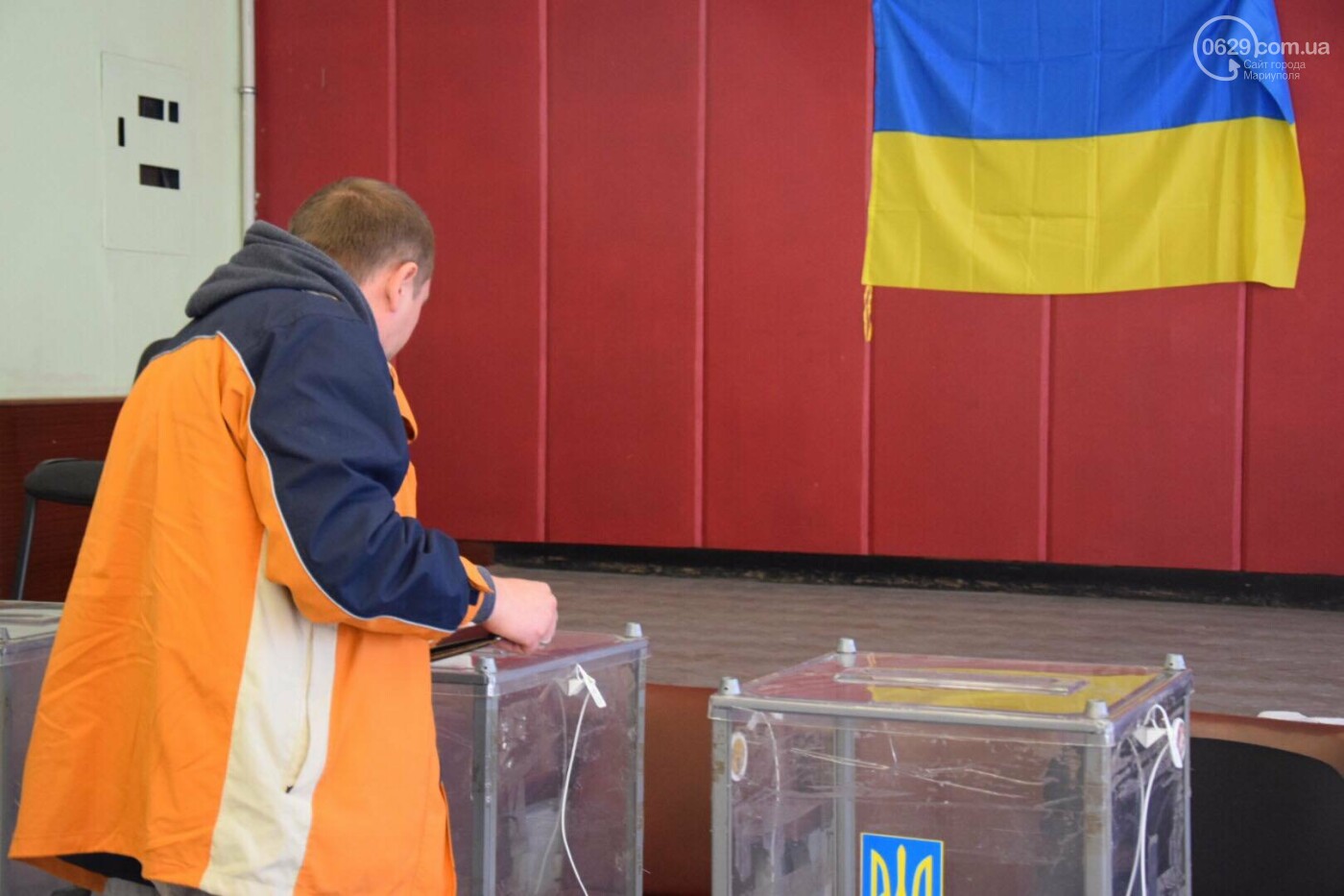 Мариуполь выбирает Президента Украины, - ФОТОРЕПОРТАЖ, фото-39 Мариуполь выбирает Президента Украины, - ФОТОРЕПОРТАЖ, фото-39