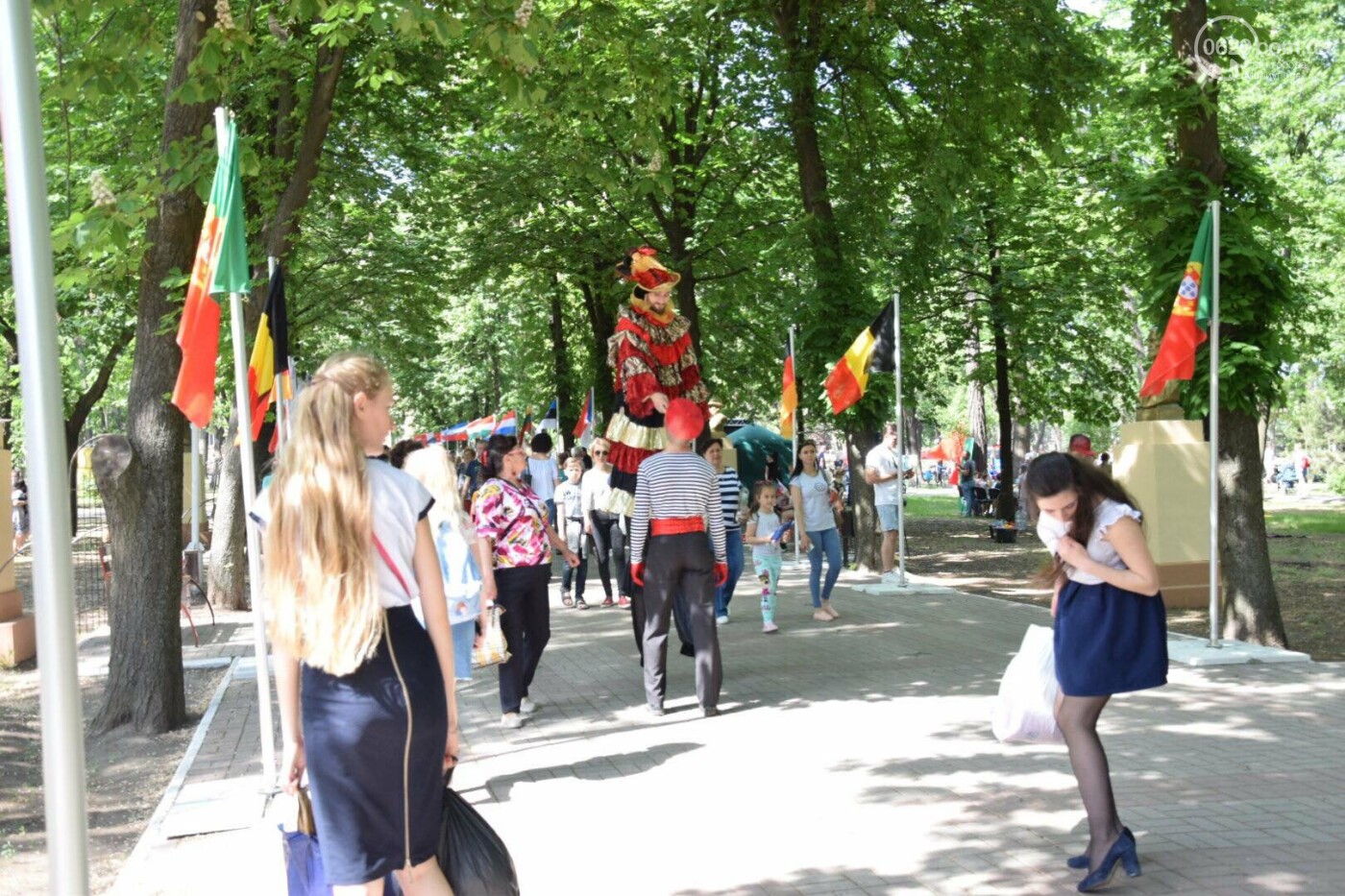 Как в Мариуполе День Европы отмечали, - ВИДЕО, фото-37 Как в Мариуполе День Европы отмечали, - ВИДЕО, фото-37