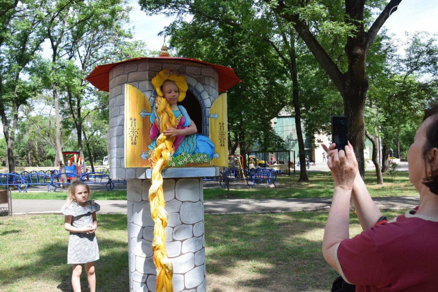 Как в Мариуполе День Европы отмечали, - ВИДЕО, фото-40 Как в Мариуполе День Европы отмечали, - ВИДЕО, фото-40