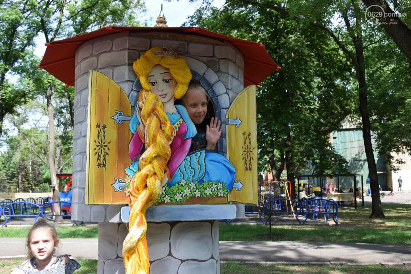 Как в Мариуполе День Европы отмечали, - ВИДЕО, фото-54 Как в Мариуполе День Европы отмечали, - ВИДЕО, фото-54