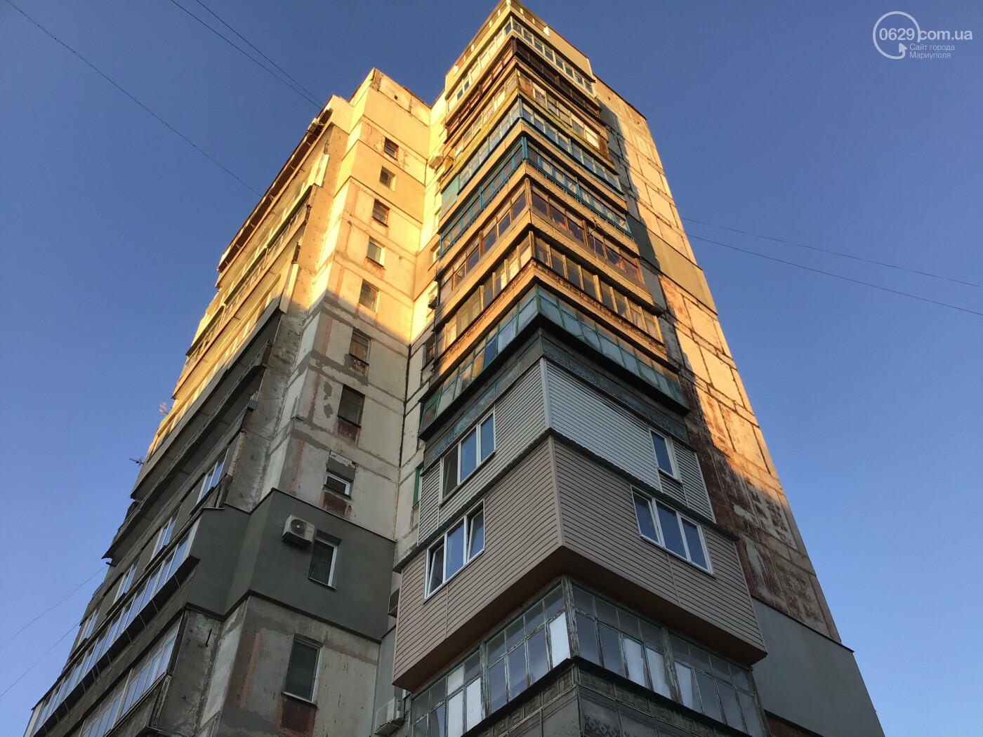 От жэка - к ОСМД, или Как в Мариуполе \"реформируют\" старые многоэтажки ...