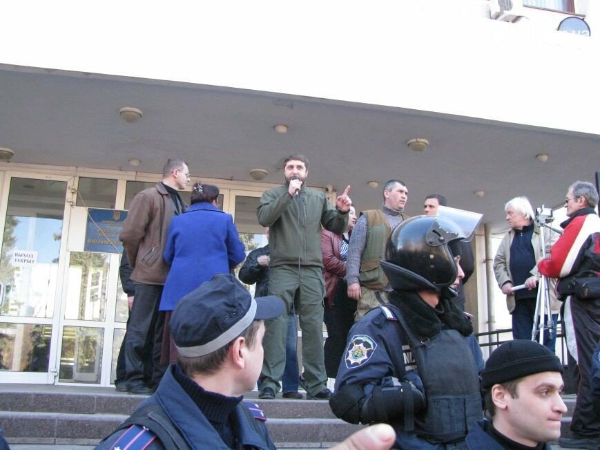 От сепаратистов до националистов. Что сейчас происходит за..., фото-1 От сепаратистов до националистов. Что сейчас происходит за закрытыми дверьми известного клуба "Тор", - ФОТО, фото-1
