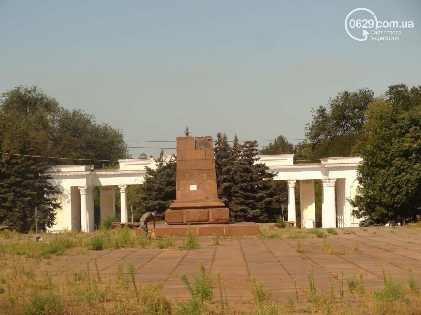 Свято место бывает пусто, или Что делать с подставками под..., фото-2 Свято место бывает пусто, или Что делать с подставками под памятники, фото-2