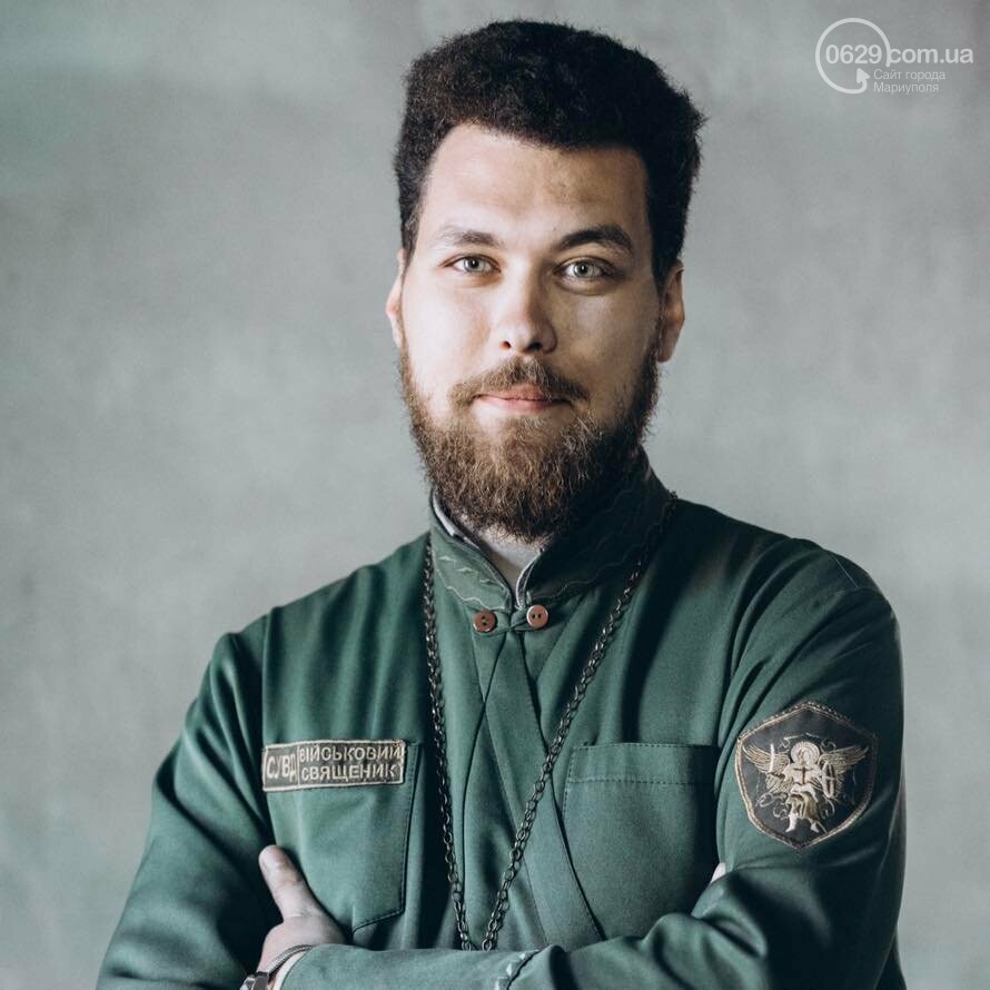 Почему люди становятся священниками? Вопрос, на который мы..., фото-6 Почему люди становятся священниками? Вопрос, на который мы не знали ответа, пока не спросили отца Уара, мечтавшего стать кочегаром, фото-6