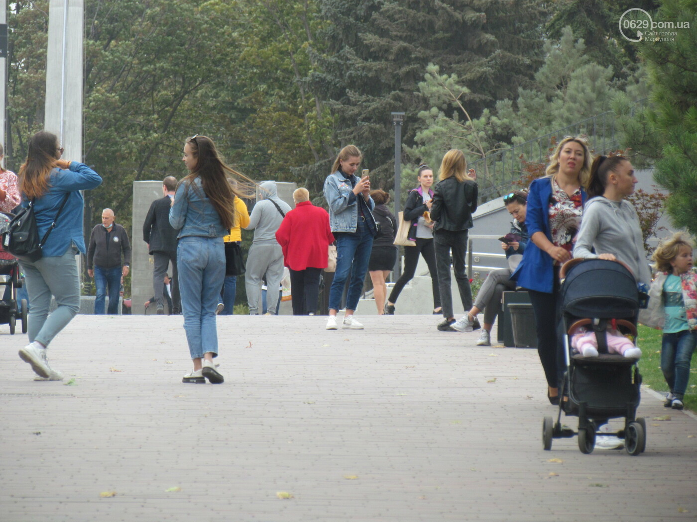 От упавшего Ленина до площади Свободы. Путь главной площад..., фото-11 От упавшего Ленина до площади Свободы. Путь главной площади Мариуполя, - ФОТОРЕПОРТАЖ, фото-11