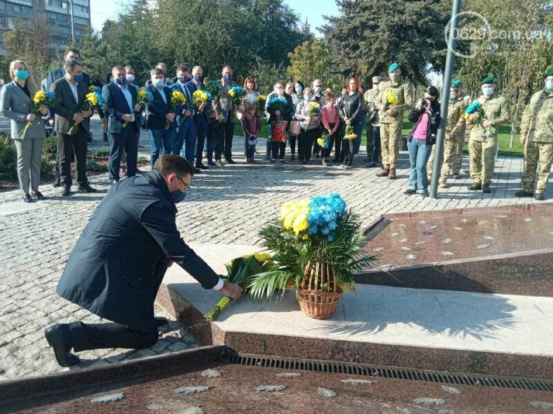 Звон Колокола Мира и награды. В Мариуполе празднуют День за..., фото-9 Звон Колокола Мира и награды. В Мариуполе празднуют День защитника Украины, - ФОТОРЕПОРТАЖ, фото-9
