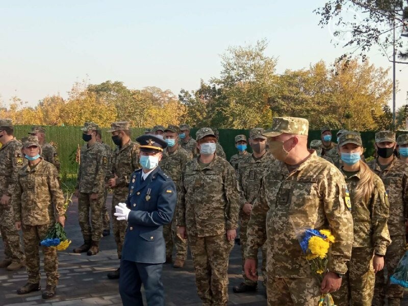 Звон Колокола Мира и награды. В Мариуполе празднуют День за..., фото-5 Звон Колокола Мира и награды. В Мариуполе празднуют День защитника Украины, - ФОТОРЕПОРТАЖ, фото-5