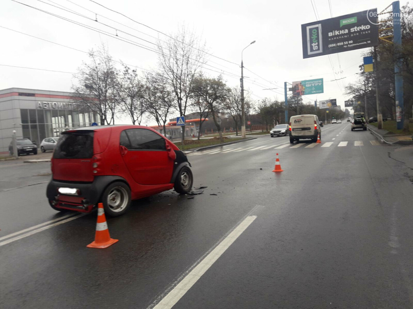 В Мариуполе водитель автомобиля сбил пешехода и скрылся - Новини 24  листопада 2020 р. - 0629.com.ua