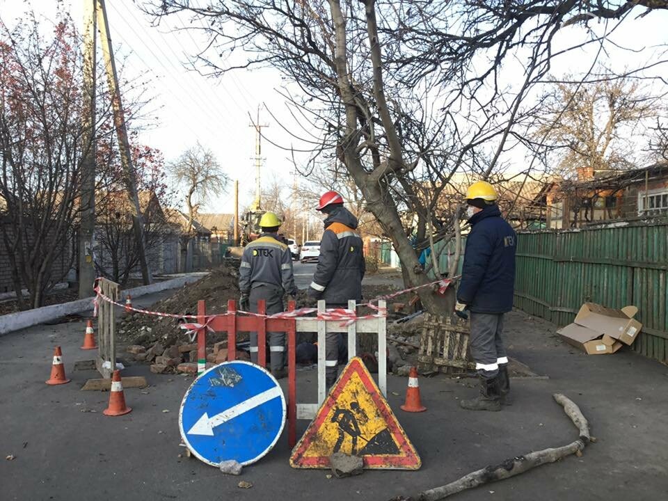 Уберу 24. Фото восстановления электричества в Мариуполе. В Мариуполе нет электричества. Мариуполь Днепропетровский переулок фото.