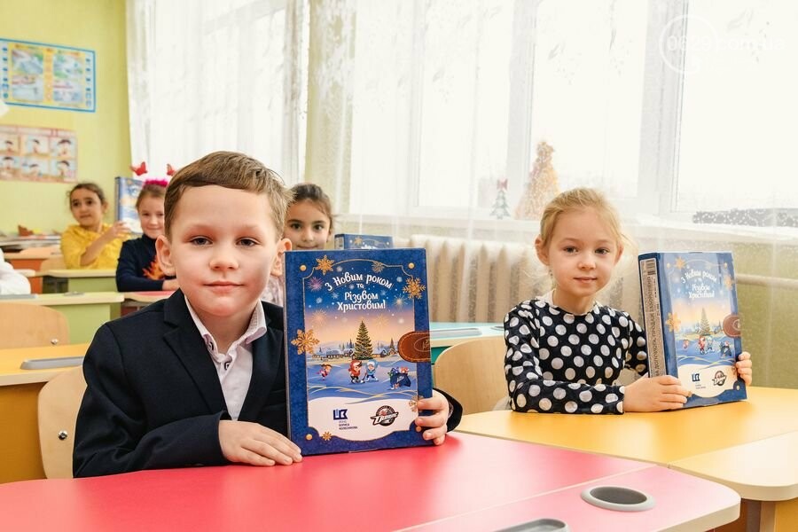 Как Фонд Бориса Колесникова и ХК «Донбасс» поздравили 62 0..., фото-6 Как Фонд Бориса Колесникова и ХК «Донбасс» поздравили 62 000 детей Донетчины с Днем Николая: яркие ФОТО, фото-6