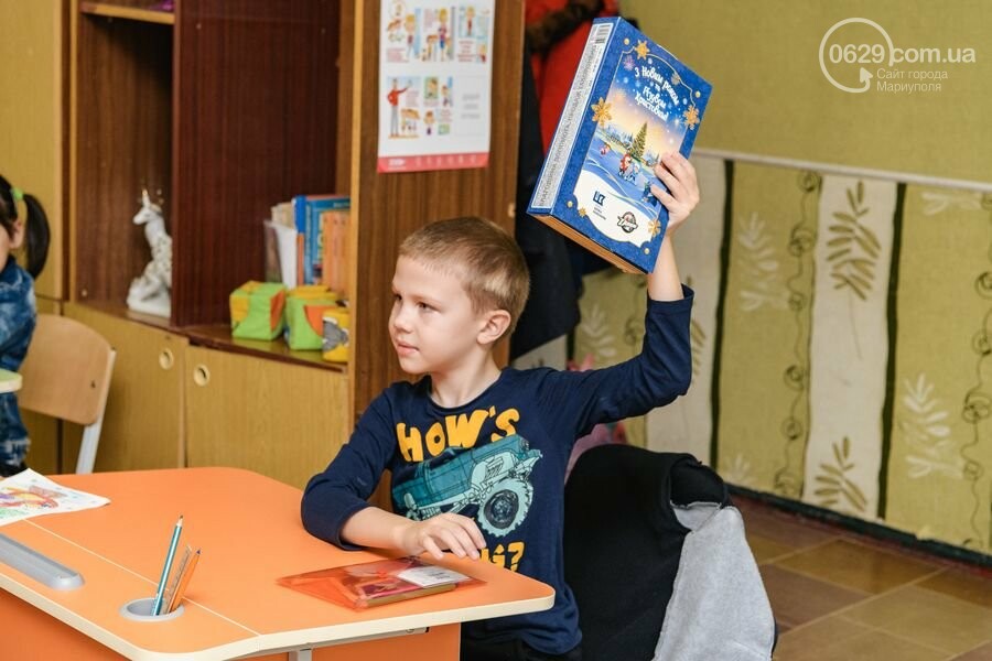 Как Фонд Бориса Колесникова и ХК «Донбасс» поздравили 62 0..., фото-8 Как Фонд Бориса Колесникова и ХК «Донбасс» поздравили 62 000 детей Донетчины с Днем Николая: яркие ФОТО, фото-8