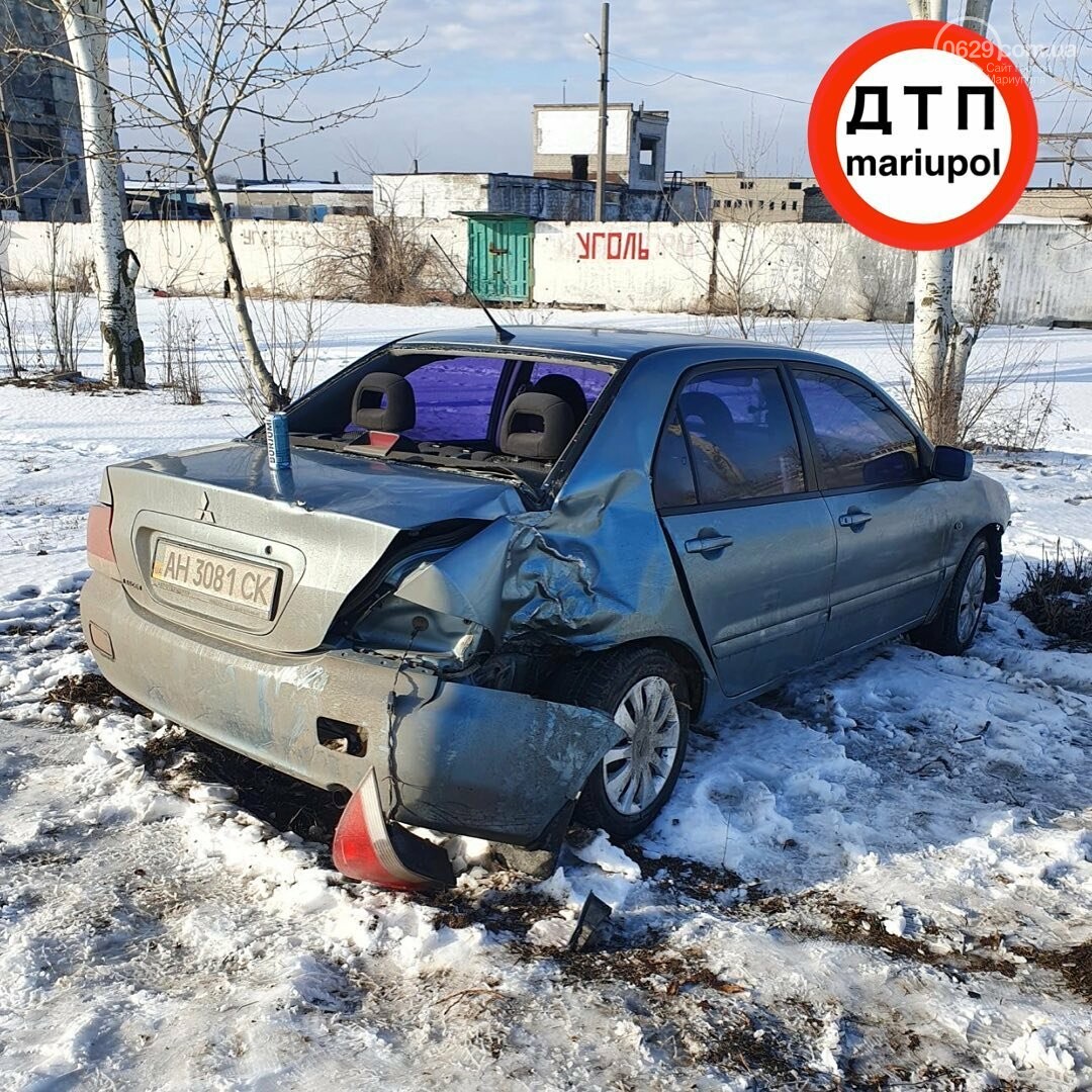 ДТП на Левобережье. Автомобиль врезался в дерево, - ФОТО, фото-3