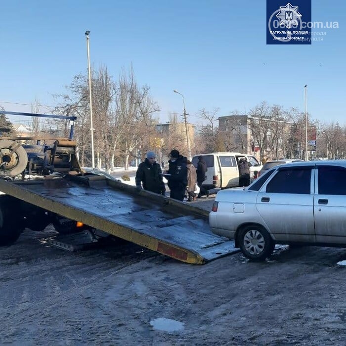 ДТП на Левобережье. Автомобиль врезался в дерево, - ФОТО, фото-1