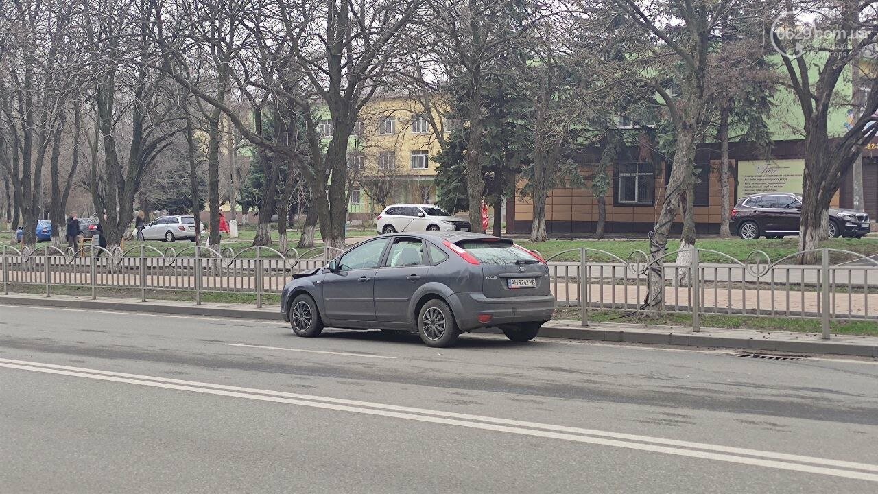 Роковое место! В Мариуполе на одном из самых аварийных перекрестков столкнулись "Ланос" и "Форд", - ФОТО, фото-5