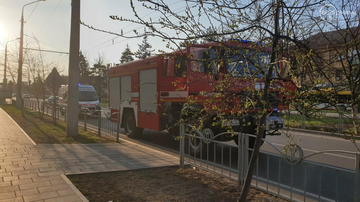 В Мариуполе на  пр. Победы был обнаружен подозрительный предмет, - ФОТО, фото-1