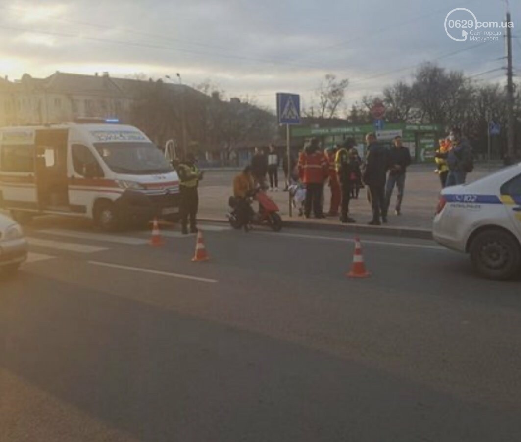 В Мариуполе 15-летний скутерист сбил женщину с коляской , фото-2