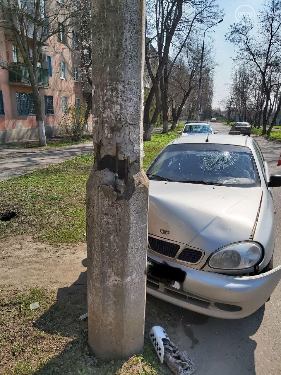 В Мариуполе таксист на Daewoo  влетел в столб, - ФОТО, фото-4