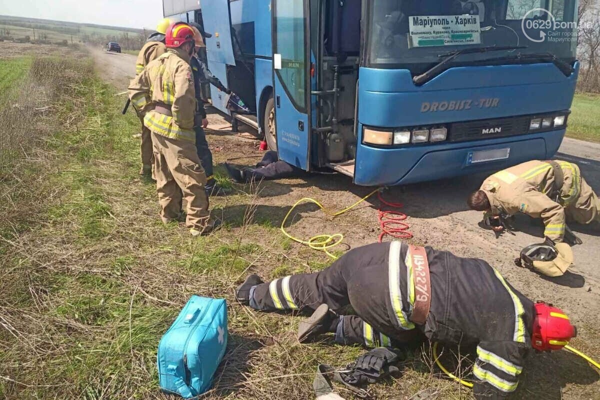 Водитель автобуса "Мариуполь-Харьков" погиб во время замены колеса,- ФОТО, фото-1