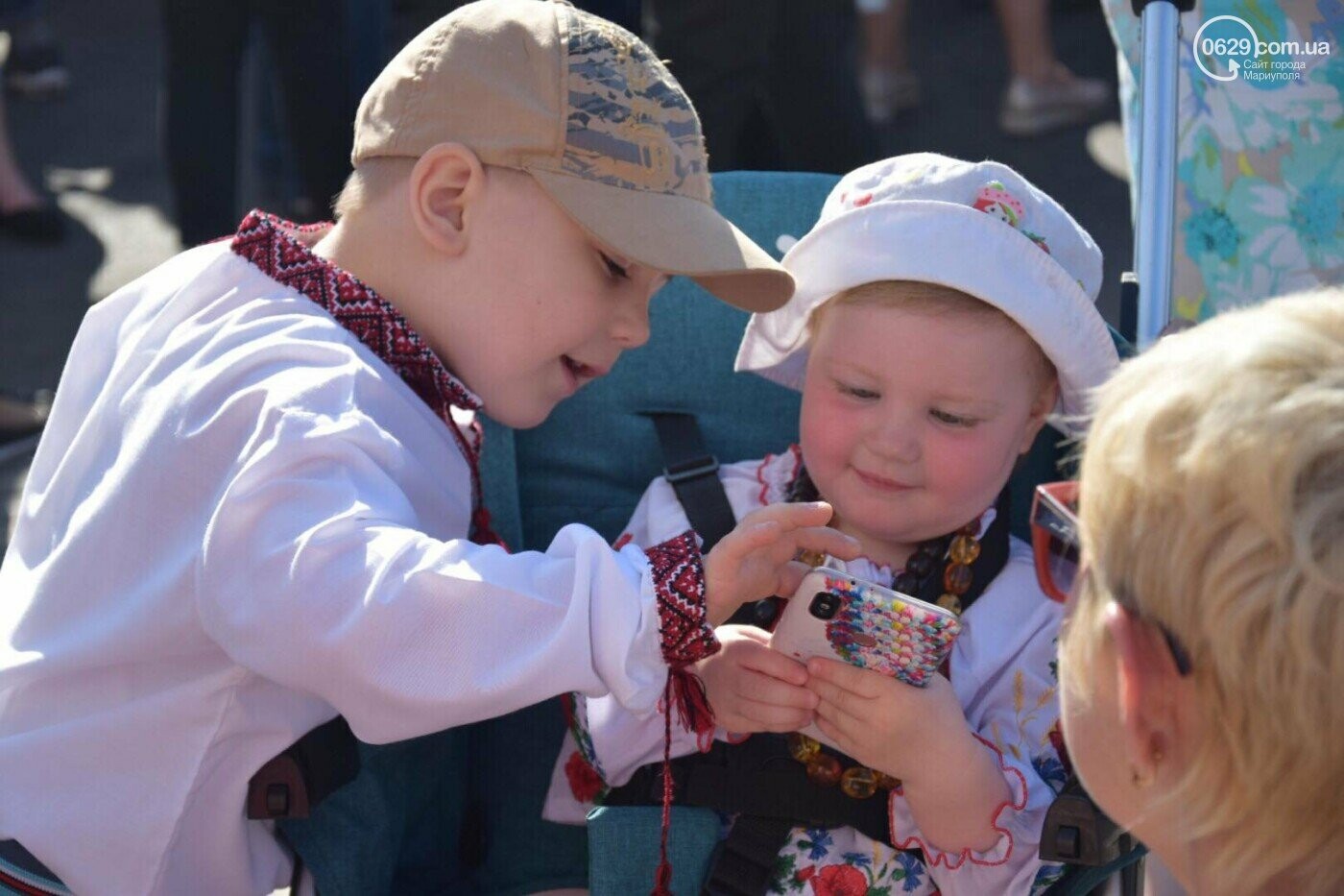 Праздник в "оранжевой зоне". Как в Мариуполе пройдет День вышиванки , фото-9