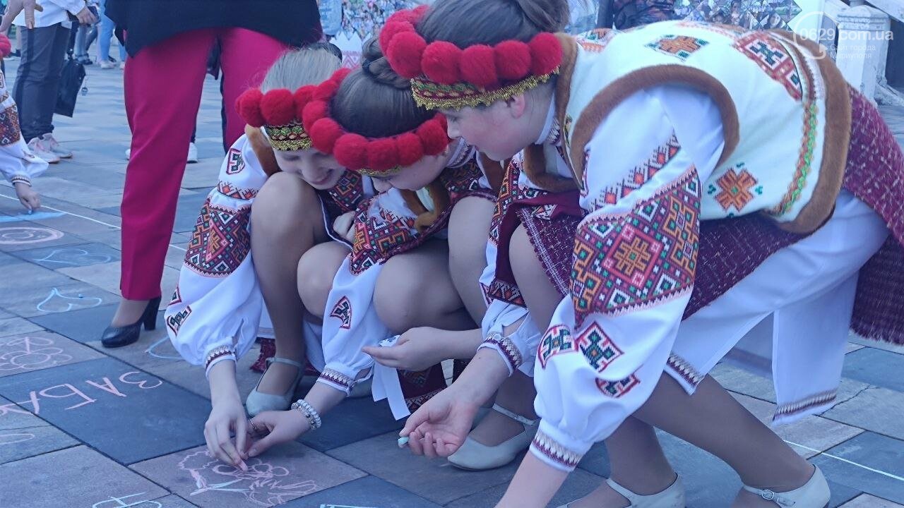 В Мариуполе скромно отметили День вышиванки, - ФОТОРЕПОРТАЖ, ВИДЕО , фото-24