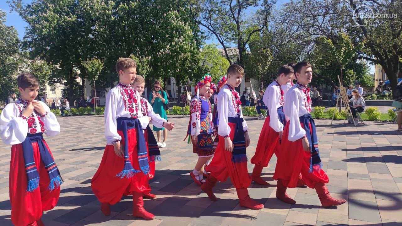 В Мариуполе скромно отметили День вышиванки, - ФОТОРЕПОРТАЖ, ВИДЕО , фото-45