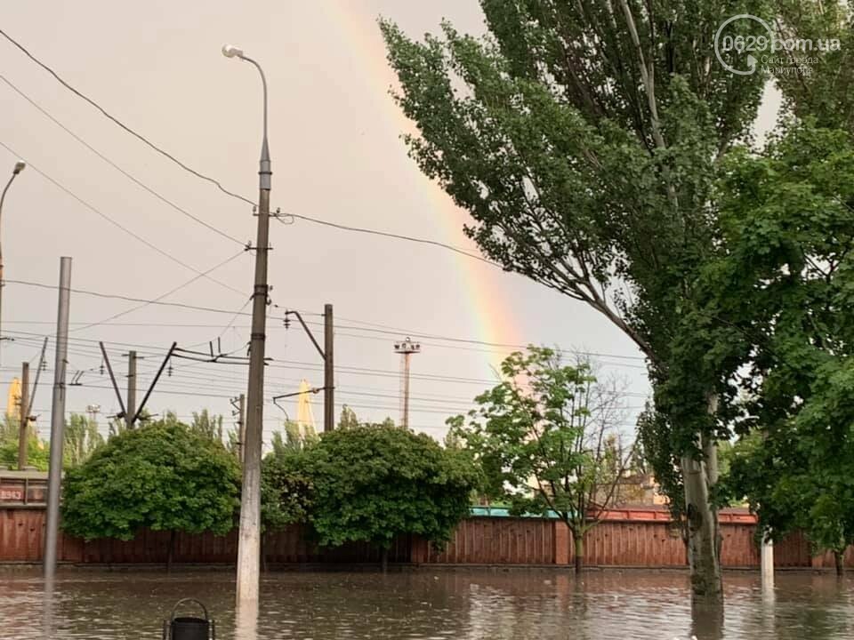 Вода по пояс, залитые магазины и дома. Как ликвидировали наводнение на площади Лунина, - ВИДЕО, фото-8