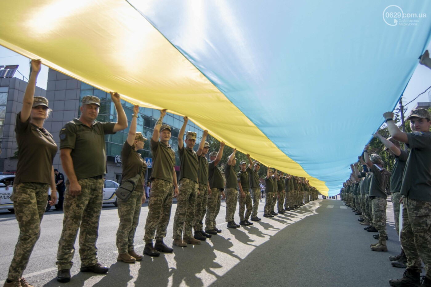 У Маріуполі розгорнули 128-метровий прапор України, - ФОТОРЕПОРТАЖ, фото-7