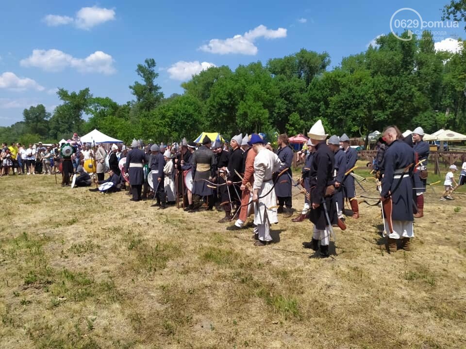 Как "Азовская дружина" из Мариуполя обороняла Киев, - ФОТО, ВИДЕО, фото-1